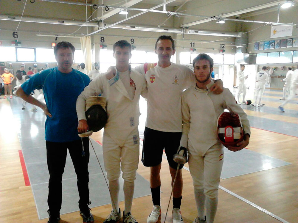 Yago Navarro e Iñigo Elizari, en la concentración nacional de Valencia